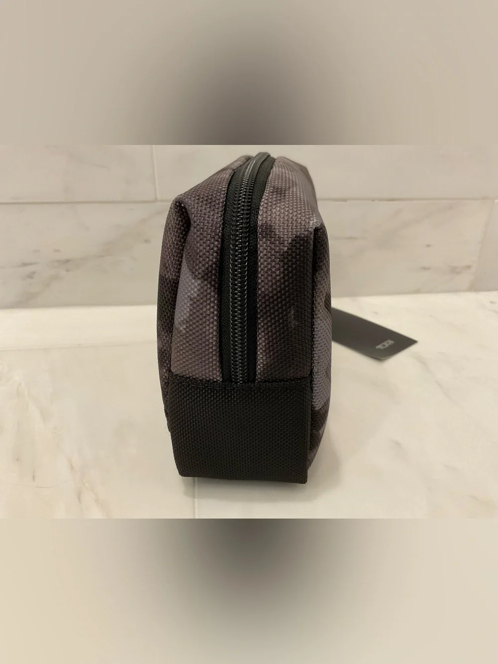 NEW TUMI Ballistic Nylon Zippered MEDIUM KIT Pouch Cosmetic Bag - MOUNTAIN CAMO
